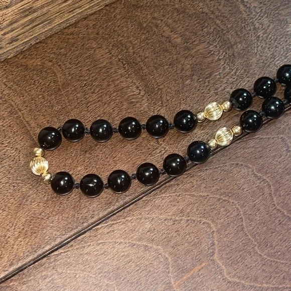 14KT Yellow Gold Beaded Station Black Onyx Beaded Necklace 34” Length - Picture 14 of 16
